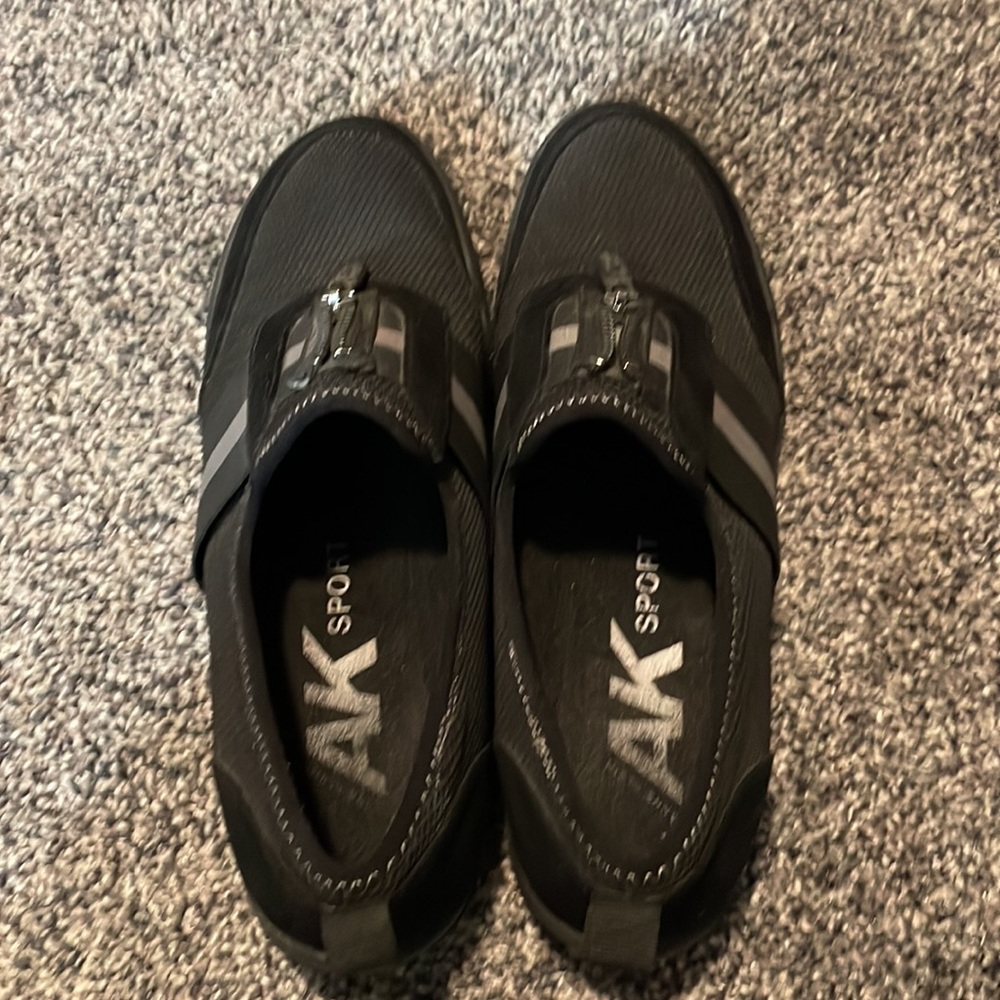 Women’s Anne Klein shoes size 8&1/2 - Picture 3 of 7